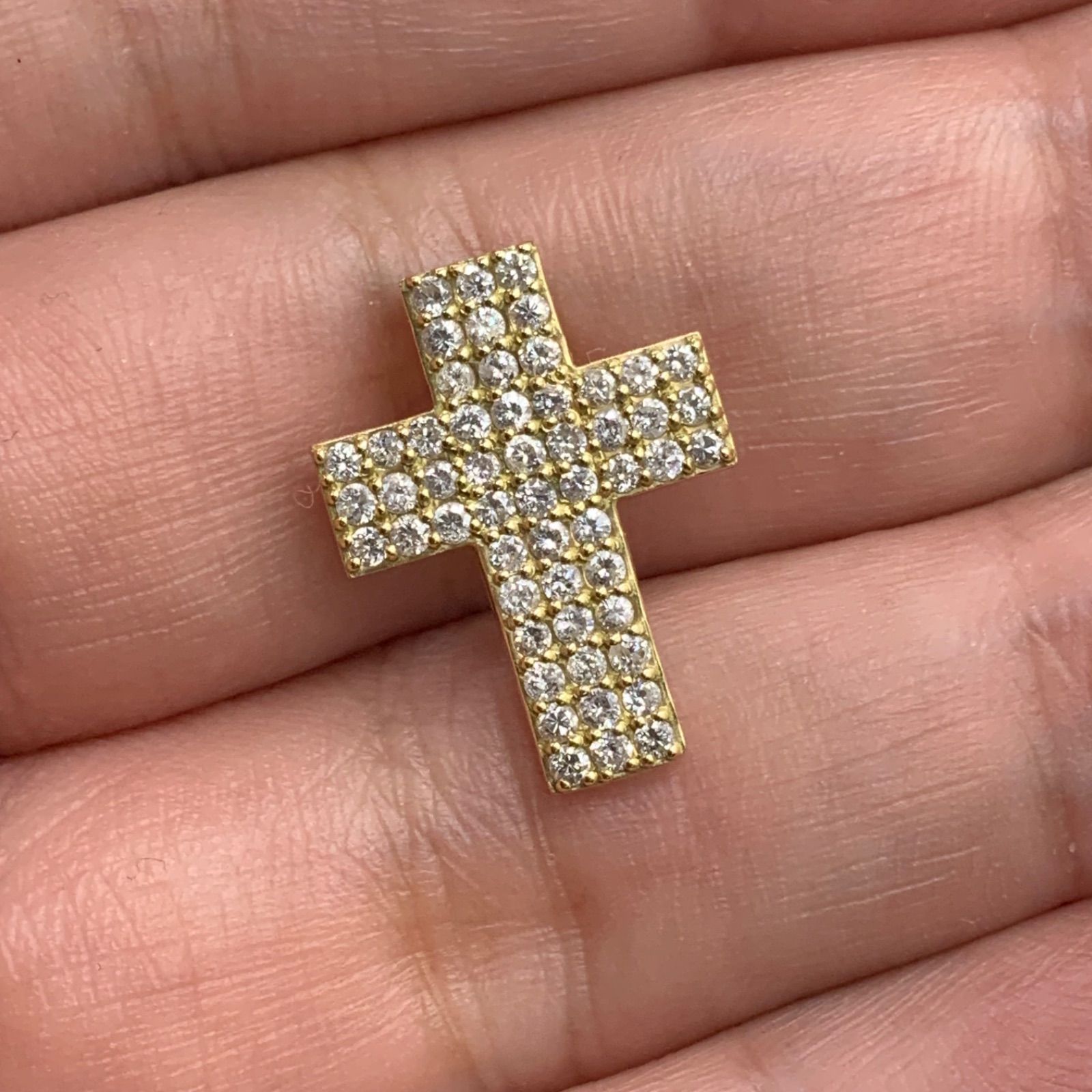 K18 ダイヤクロス ペンダント 0.54ct 1.5g