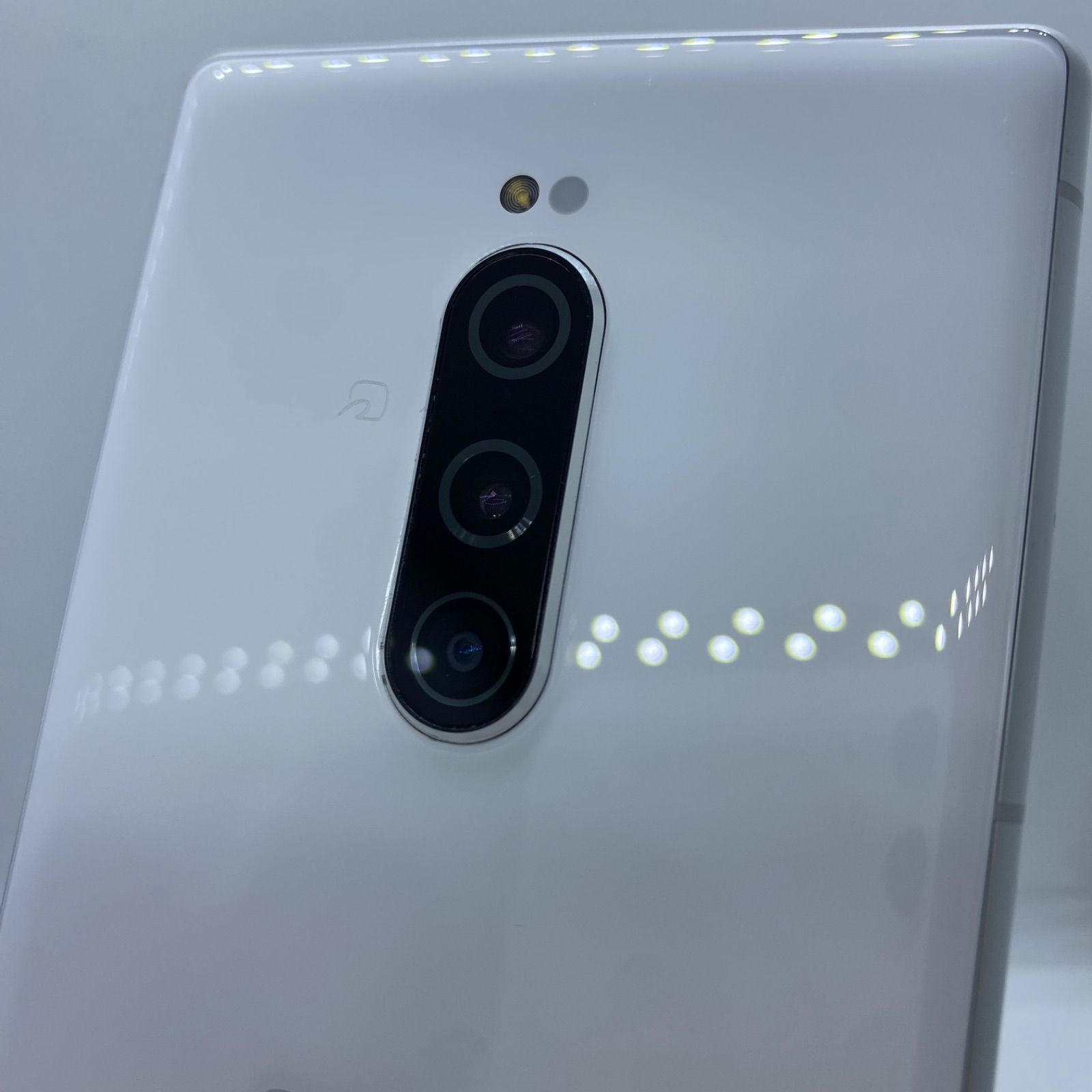 0 SOV40 Xperia | ホワイト au SONY 64GB - Sony SIMフリー