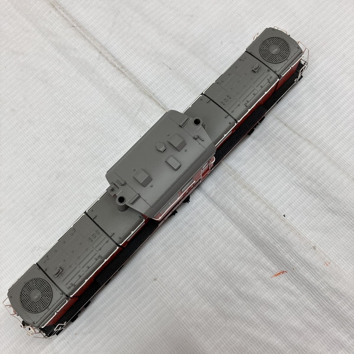 73007