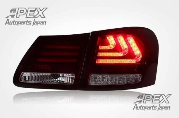 テールランプ 流れるウインカー