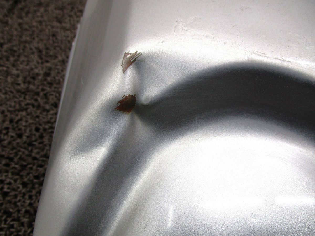 ガソリンタンク