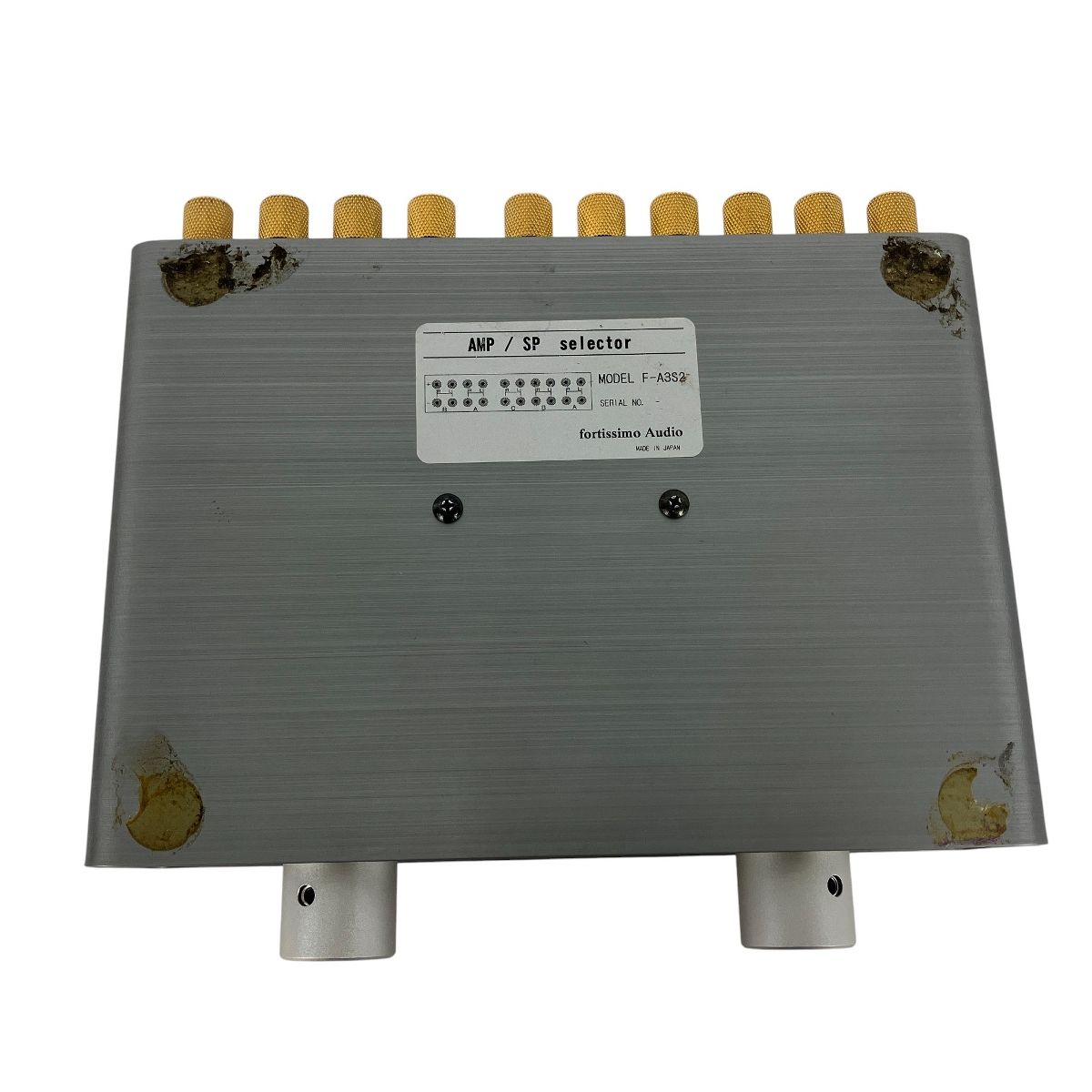 Y10032582