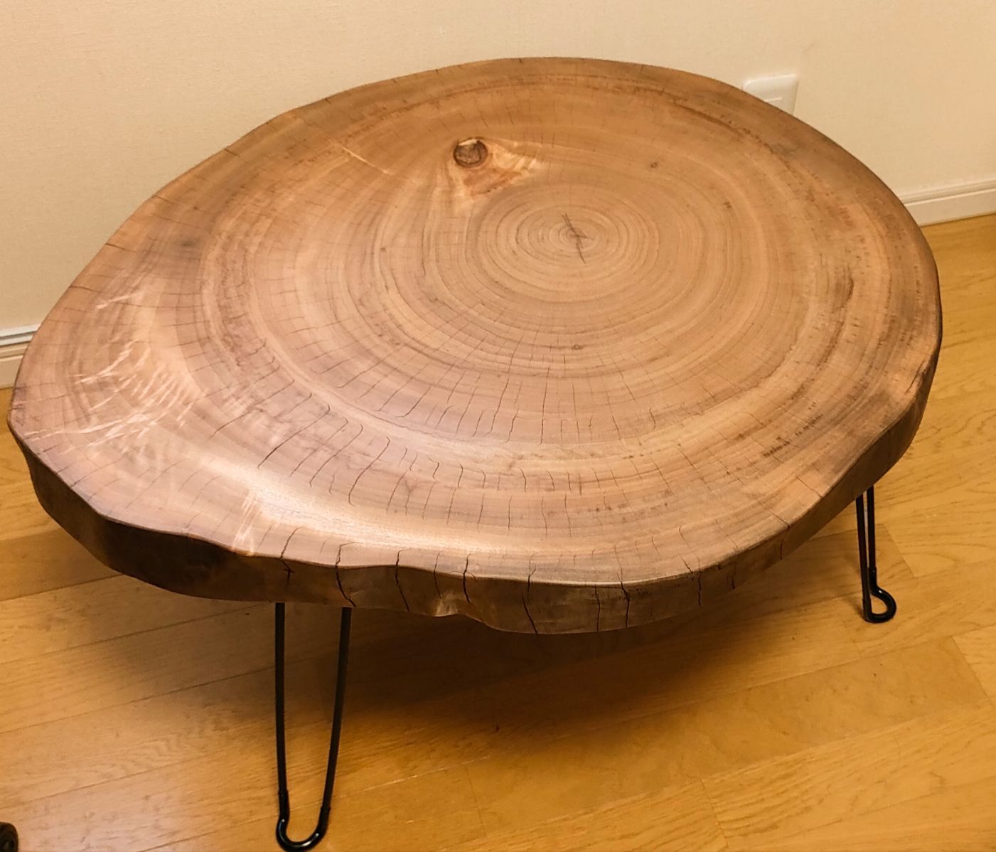 楠の木☆輪切り☆折り畳み☆サイドテーブル☆一点物 - メルカリ