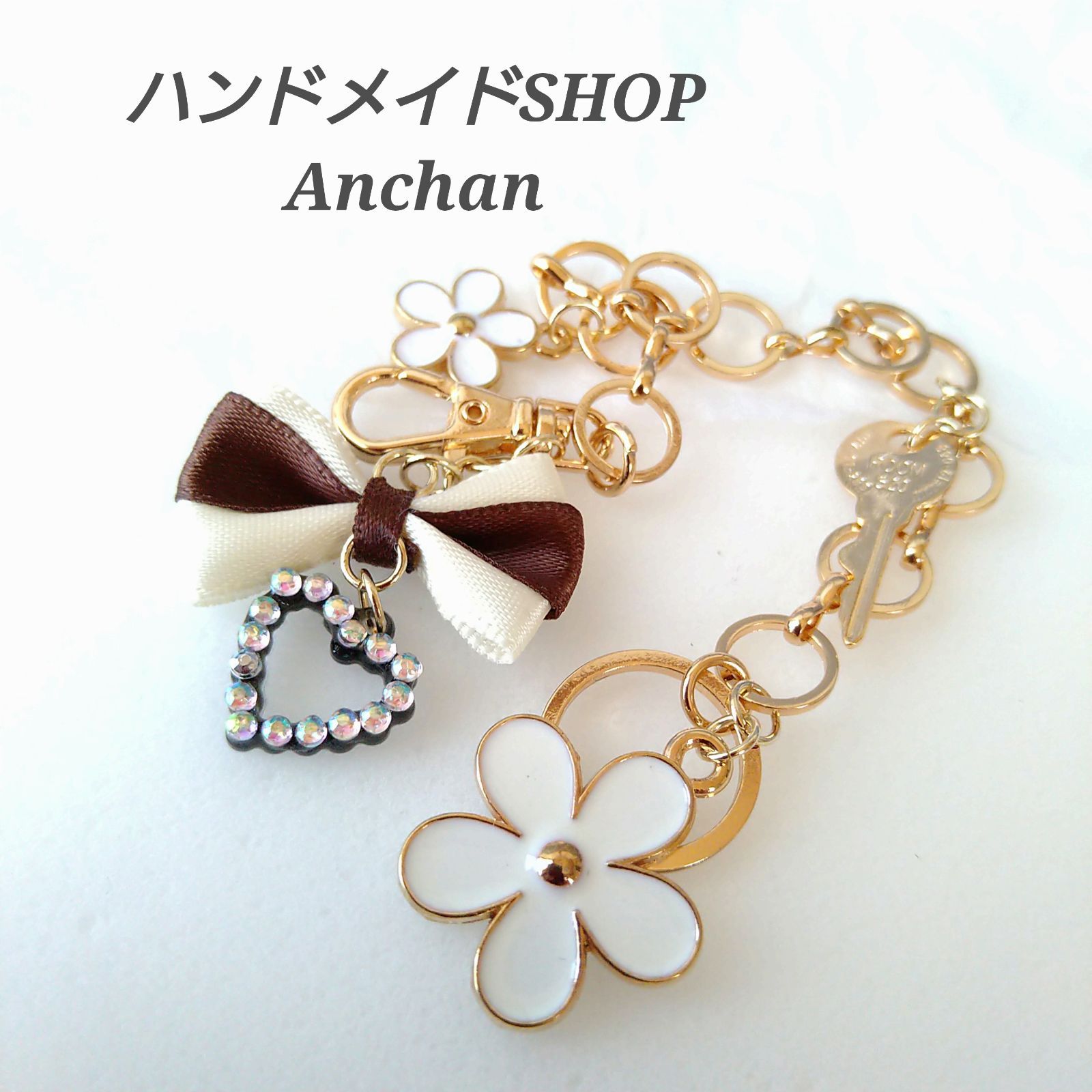 バックチャーム ハンドメイド - ハンドメイドSHOP Anchan - メルカリ