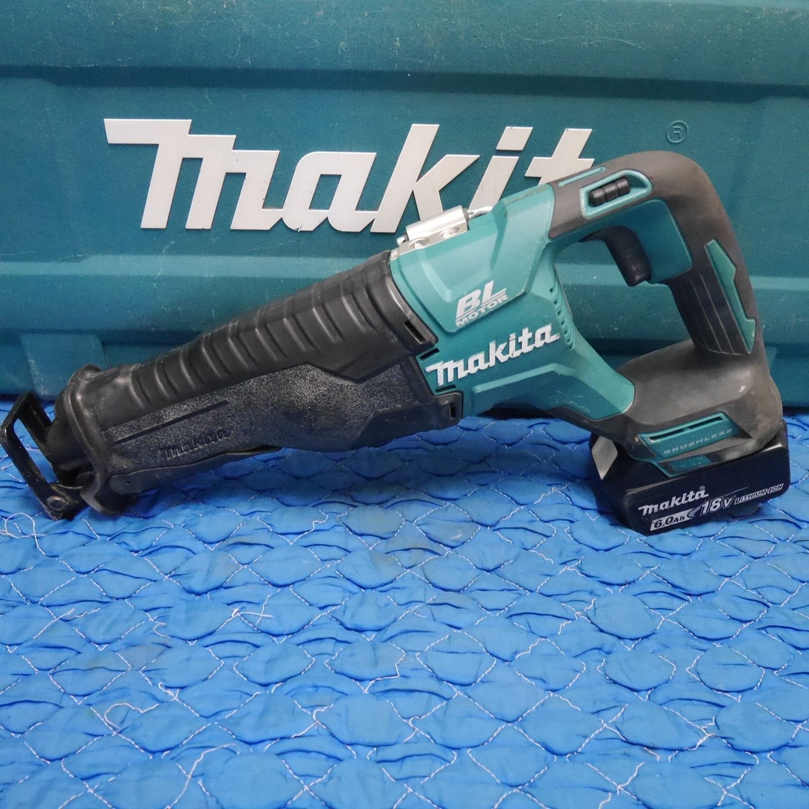 送料無料 マキタ 充電式 レシプロソー JR187D 電動 工具 18V バッテリー BL1860B セーバーソー セーバソー 電気 ノコギリ のこぎり makita