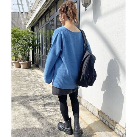新品タグ付　Spick and Span Vネックルーズニット Spick & Span（スピックアンドスパン）の「Vネックルーズニット