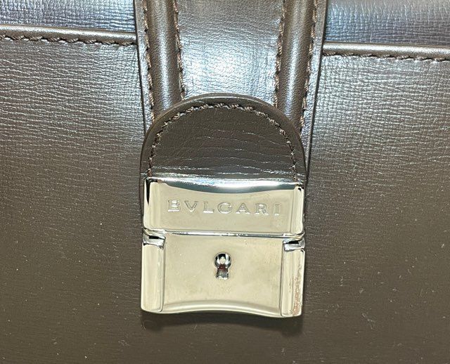 ブルガリ ブリーフケース 鍵付き ビジネスバッグ トランク レザー  