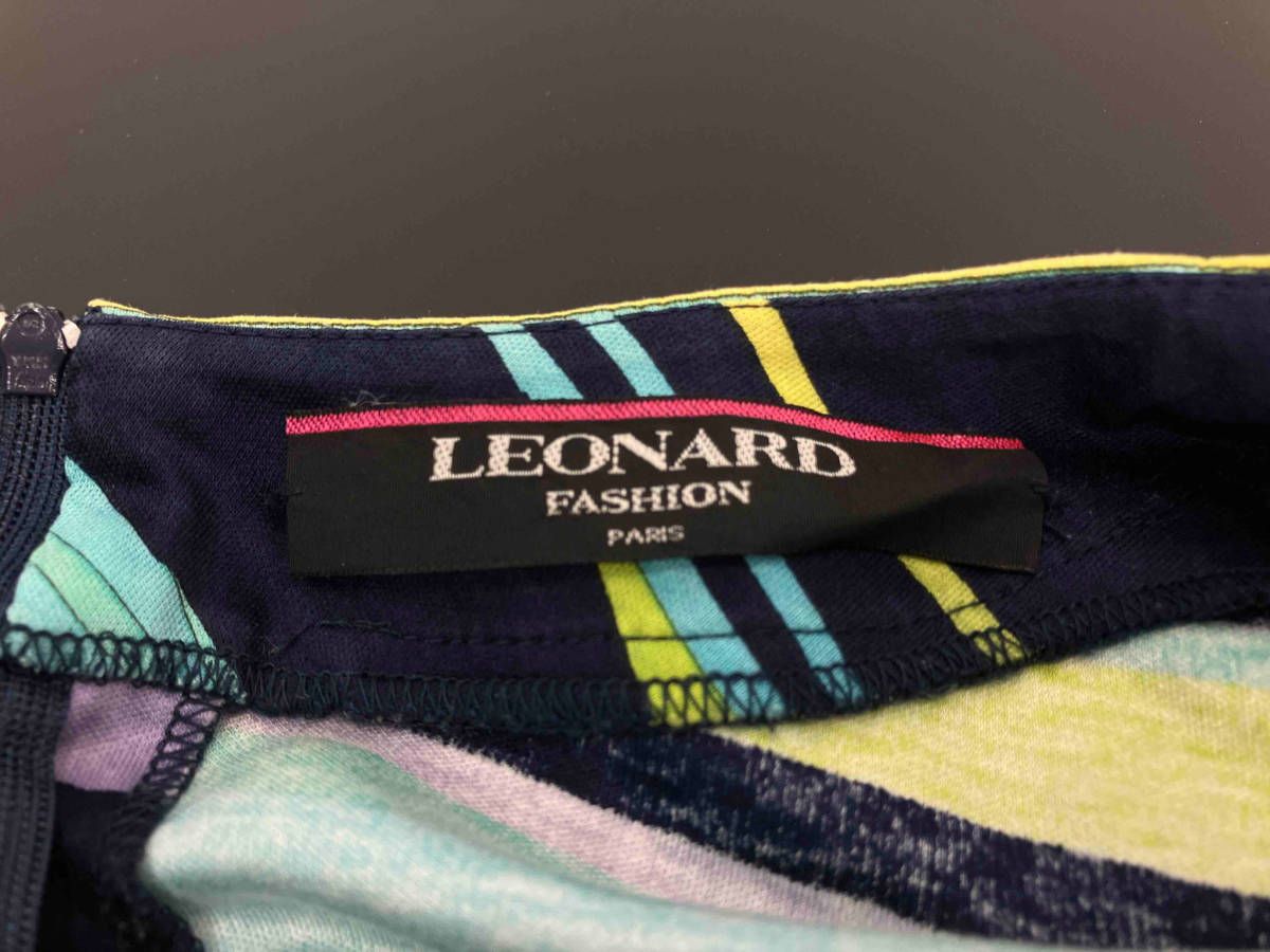LEONARD レオナール 半袖 Tシャツ 総柄 蝶々 紺 ネイビー マルチカラー