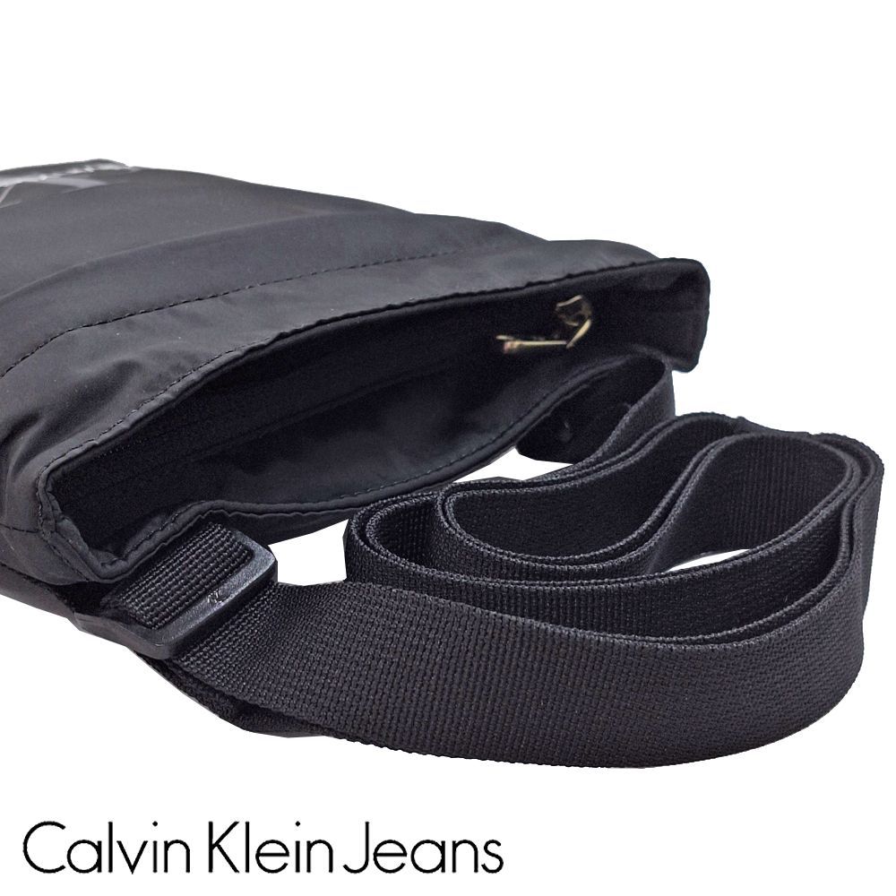 カルバンクラインジーンズ ショルダーバッグ LV04G3030G UB1 Calvin Klein Jeans カルバンクライン ジーンズ サコッシュ ミニ