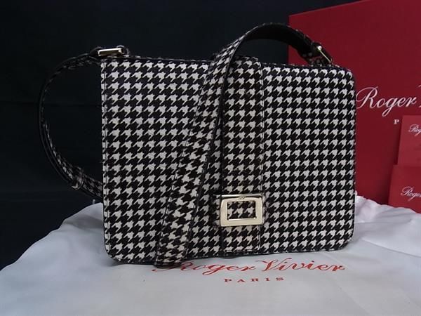 新品未使用　Roger Vivier ショルダーバッグ バニティ rbwanmh0000mtk_2.jpg