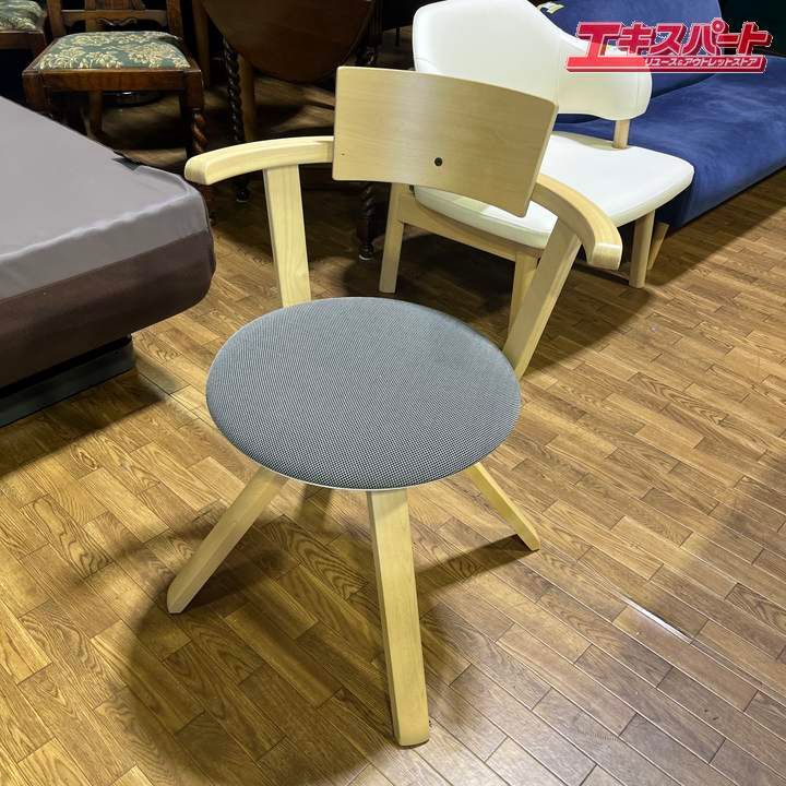 ライバル チェア