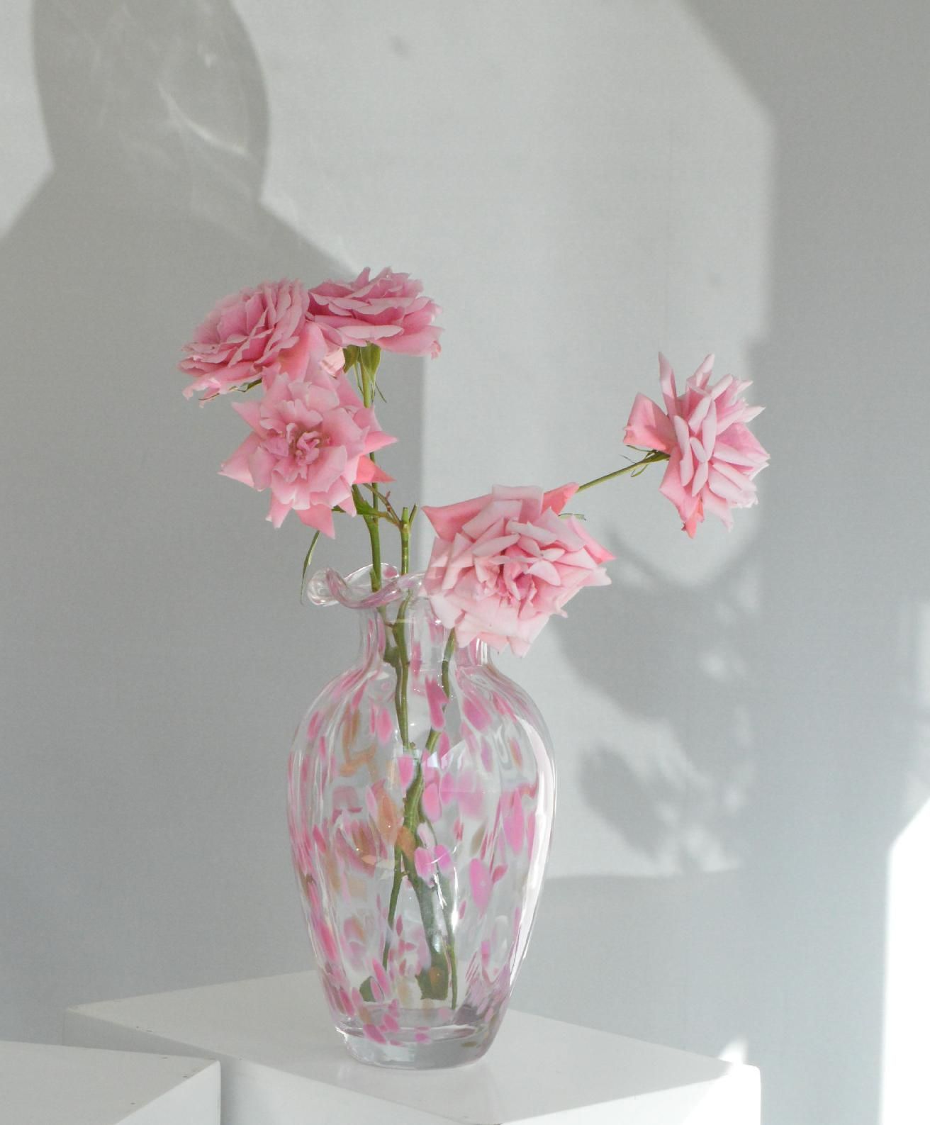 ドライアンドラと秋色紫陽花のベリーな壁掛けガーランド