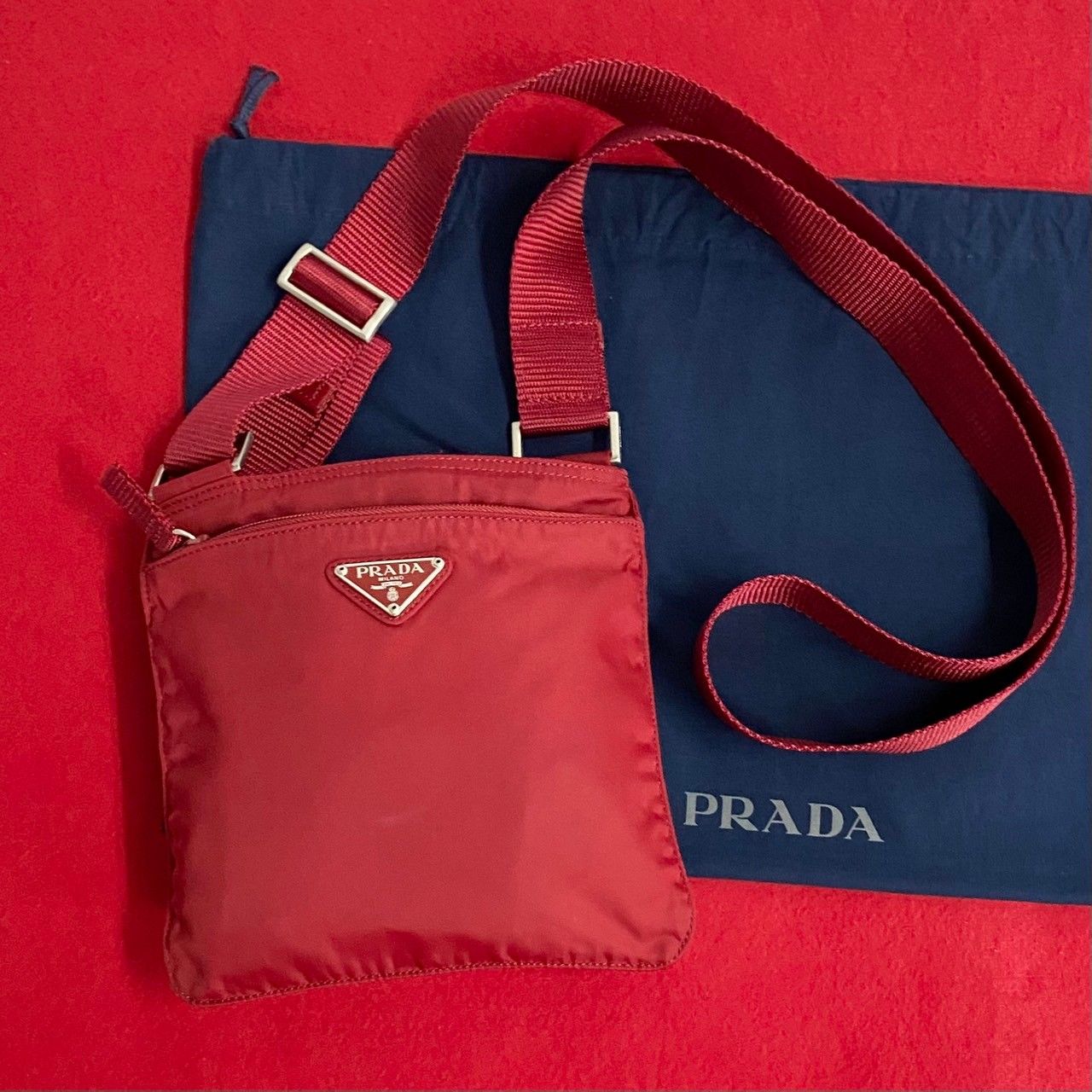 極 美品 希少品 PRADA プラダ 三角ロゴ 金具 ナイロン ミニ ショルダーバッグ ポシェット サコッシュ クロスボディバッグ レッド 赤  30233