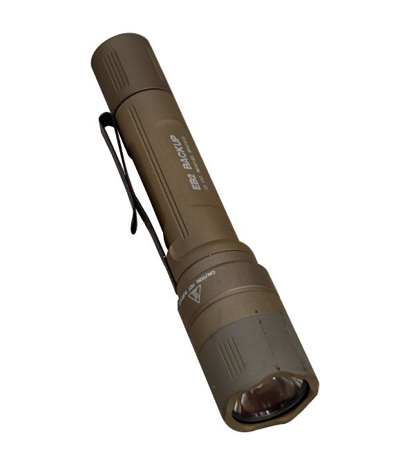 SUREFIRE (シュアファイア) EB2 BACKUP コヨーテ SUREFIRE (シュアファイア) EB2 BACKUP コヨーテ - メルカリ