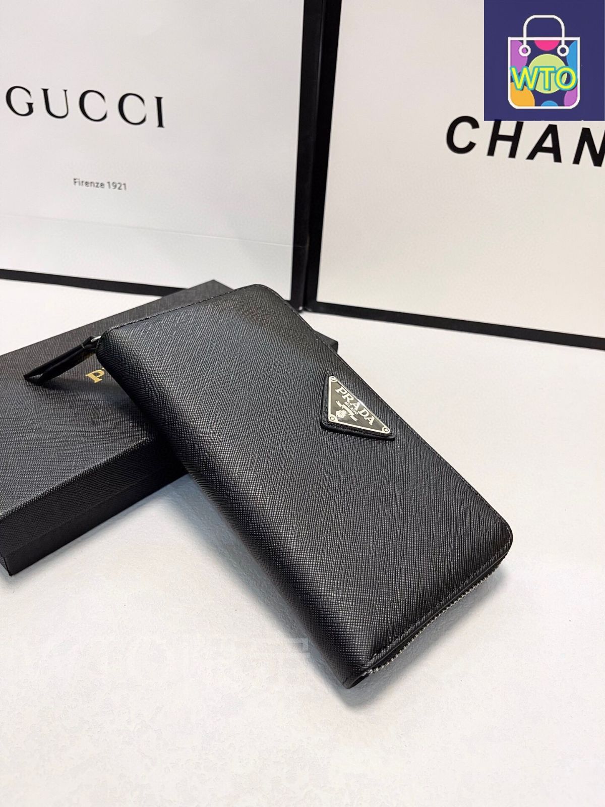 PRADA 財布 PRADA】VIPセール ♪ Bifold Wallet 二つ折り財布 ♪ (PRADA