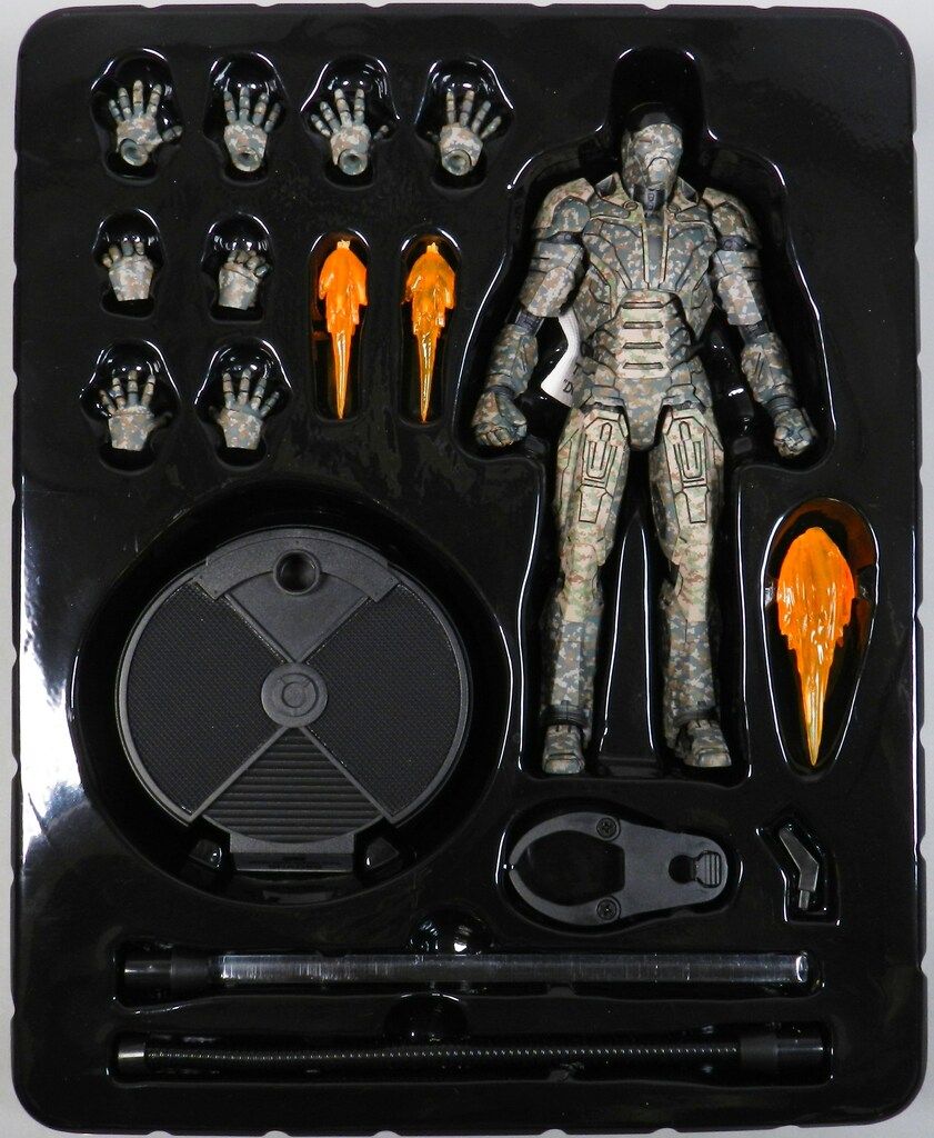 COMICAVE STUDIOS COLLECTIBLE FIGURE IRON MAN MARK XXIII(23 