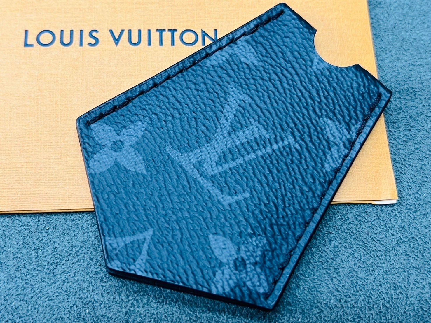 ルイ ヴィトン ホライゾンケーブルケース ブラック モノグラム・エクリプス louis-vuitton-horizon-business