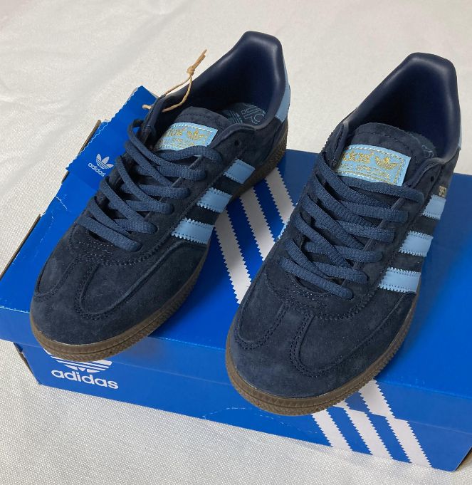 Adidas originals handball  Spezial ハンドボール スペツィアル ブルー