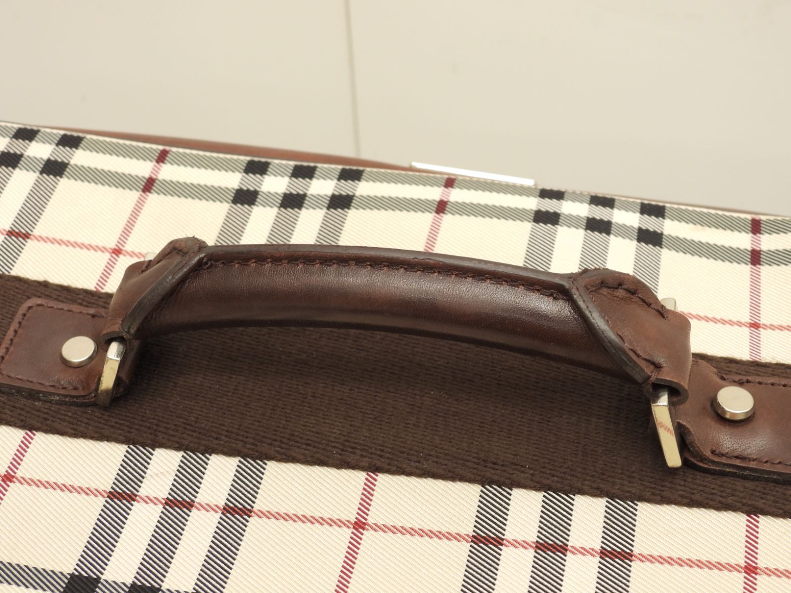 キャリーバッグ チェック