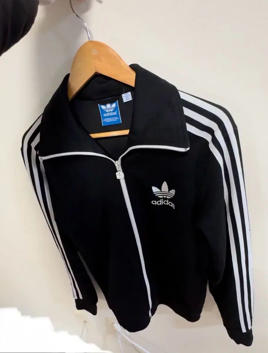 adidas(アディダス) 100 ジャージ ジップアップ ヨーロッパ ファイヤーバード 黒