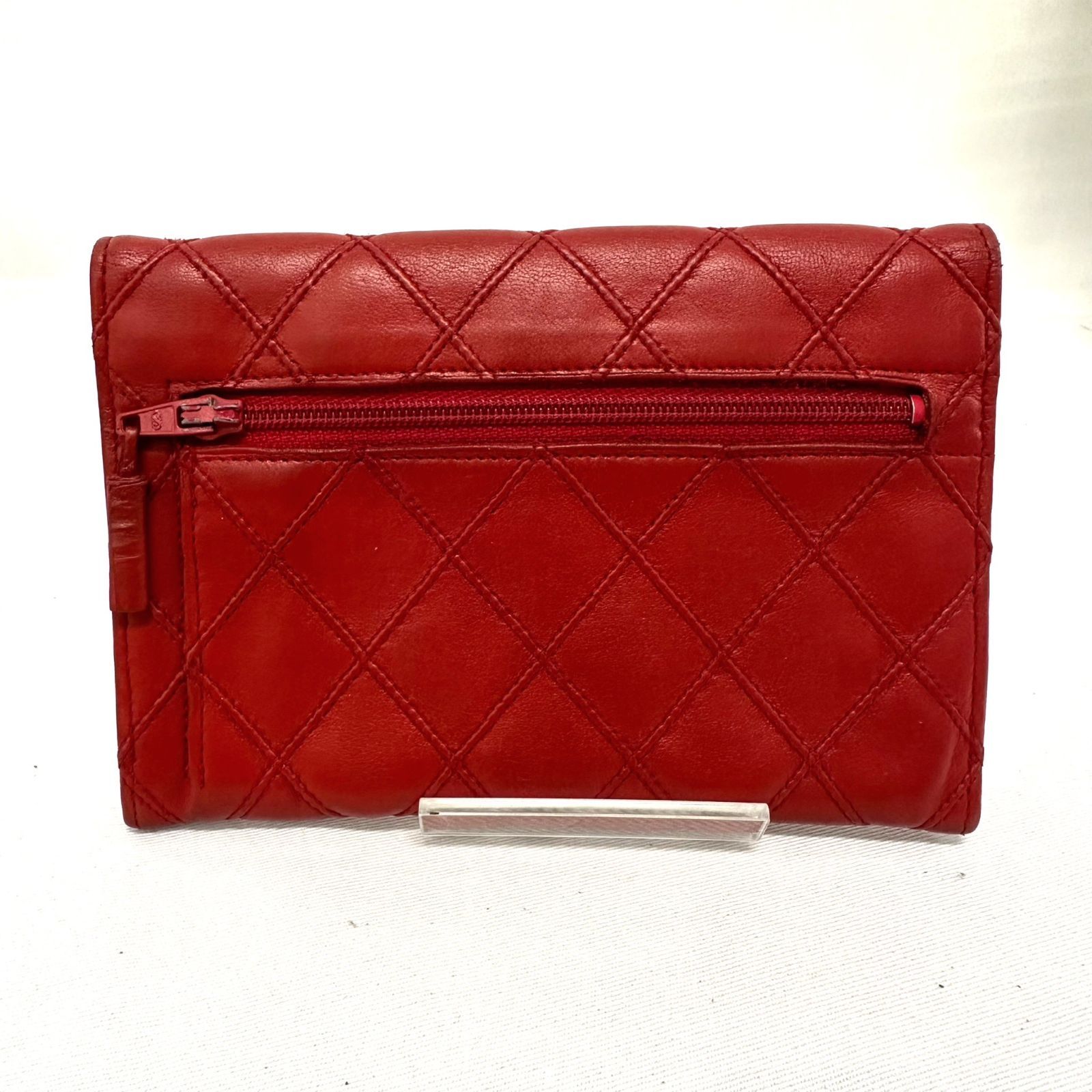 CHANELシャネル ビコローレ ラムスキン 二つ折り財布 CHANEL シャネル ビコローレ ラムスキン 二つ折り財布 レッド - メルカリ