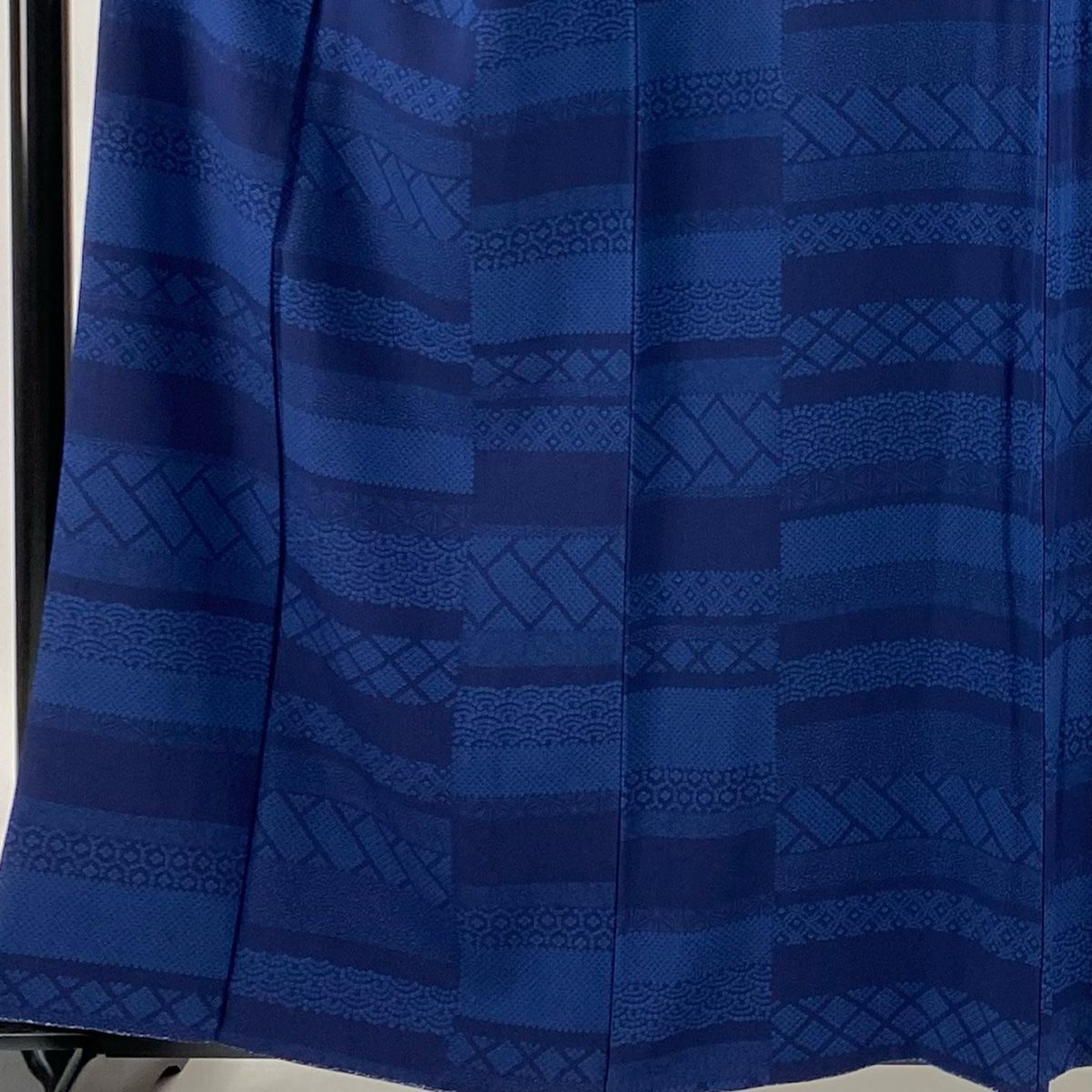 美品 江戸小紋寄せ柄 丈159.5 裄67.5 江戸小紋 身丈159.5cm 裄丈65cm M 袷 寄せ柄 花 紺色 正絹 美品