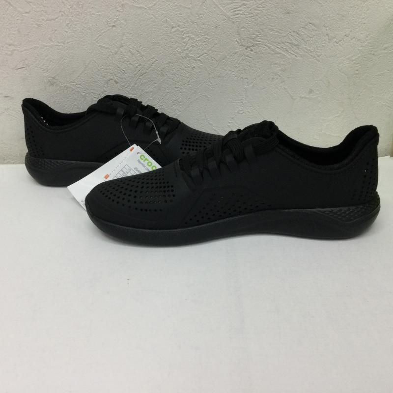 crocs ライトライド ペイサー スニーカー アスレジャースタイル