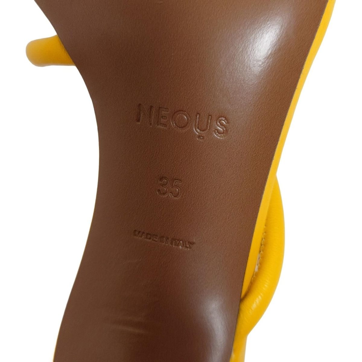 ネオアス ミュール