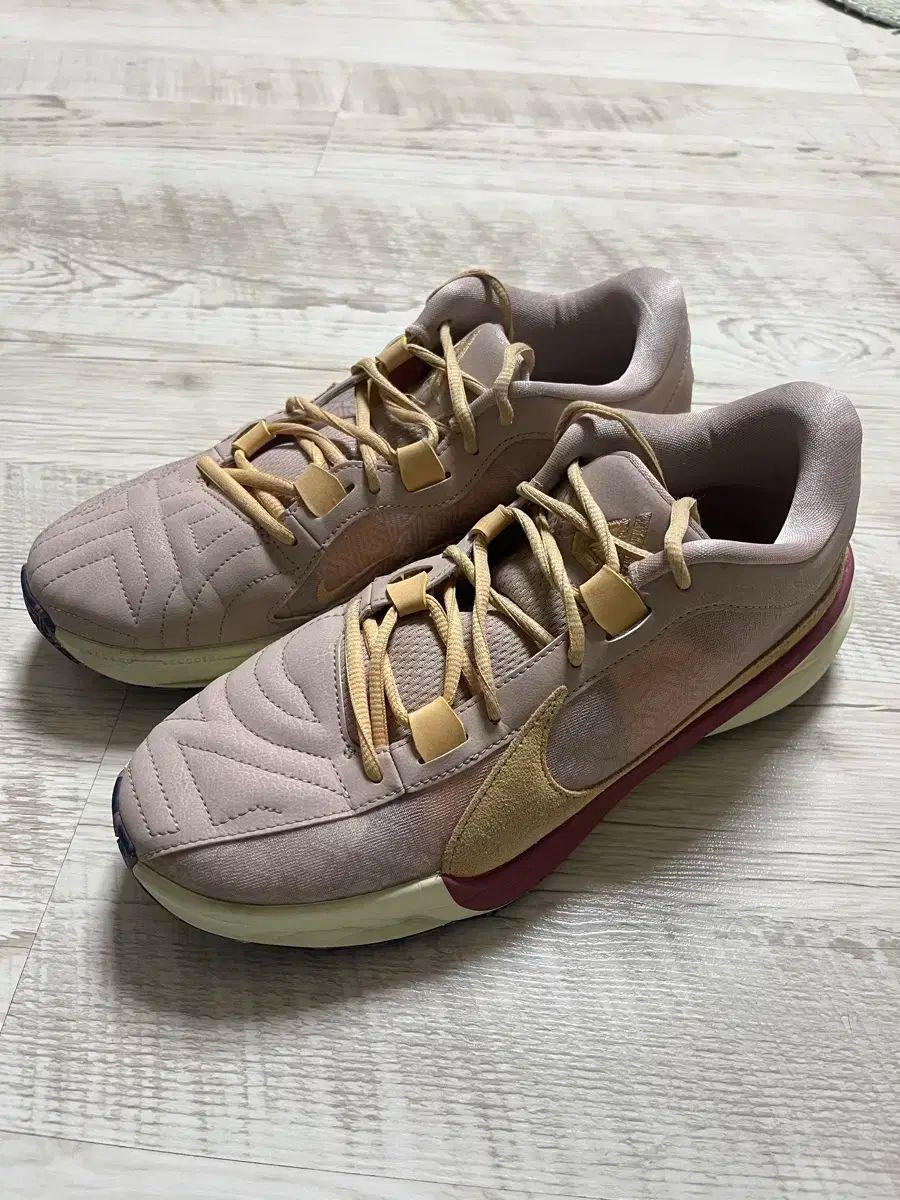 【雷市場（ポンジャン）商品韓国直送】 NIKE(ナイキ) Zoomfrik 5 ep 化石石