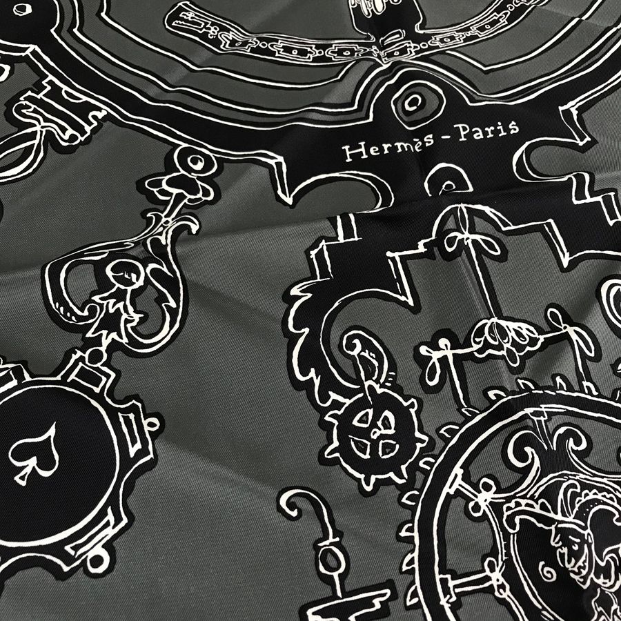 エルメス HERMES カレ 90 SERIO LUDERE セリオ ルデーレ グレー シルク