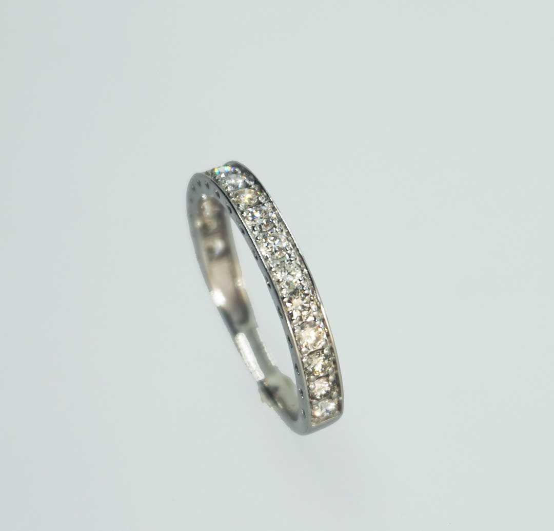新品 ダイヤモンド 0.5cts エタニティ・リング （ハート＆キューピッド