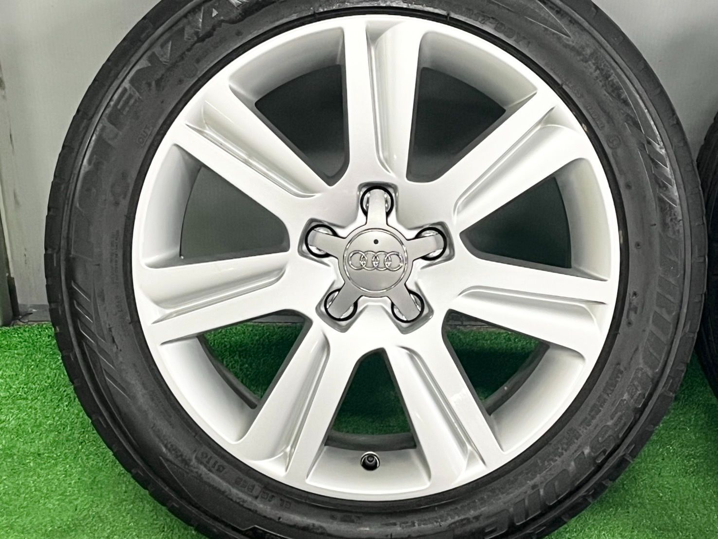 全品大幅値下げ！ 良好品 アウディ 8K A4 純正 17in 7.5J 45 PCD112 ポテンザ S001 225 50R17 8K0 601 025 B A3 8V A6 4F 純正戻し Audi 輝かしい