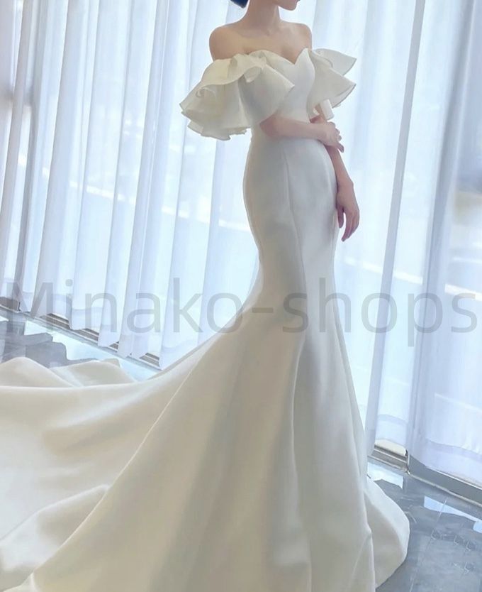 新しい ウェディングドレス オフショル 上品 サテン フリル
