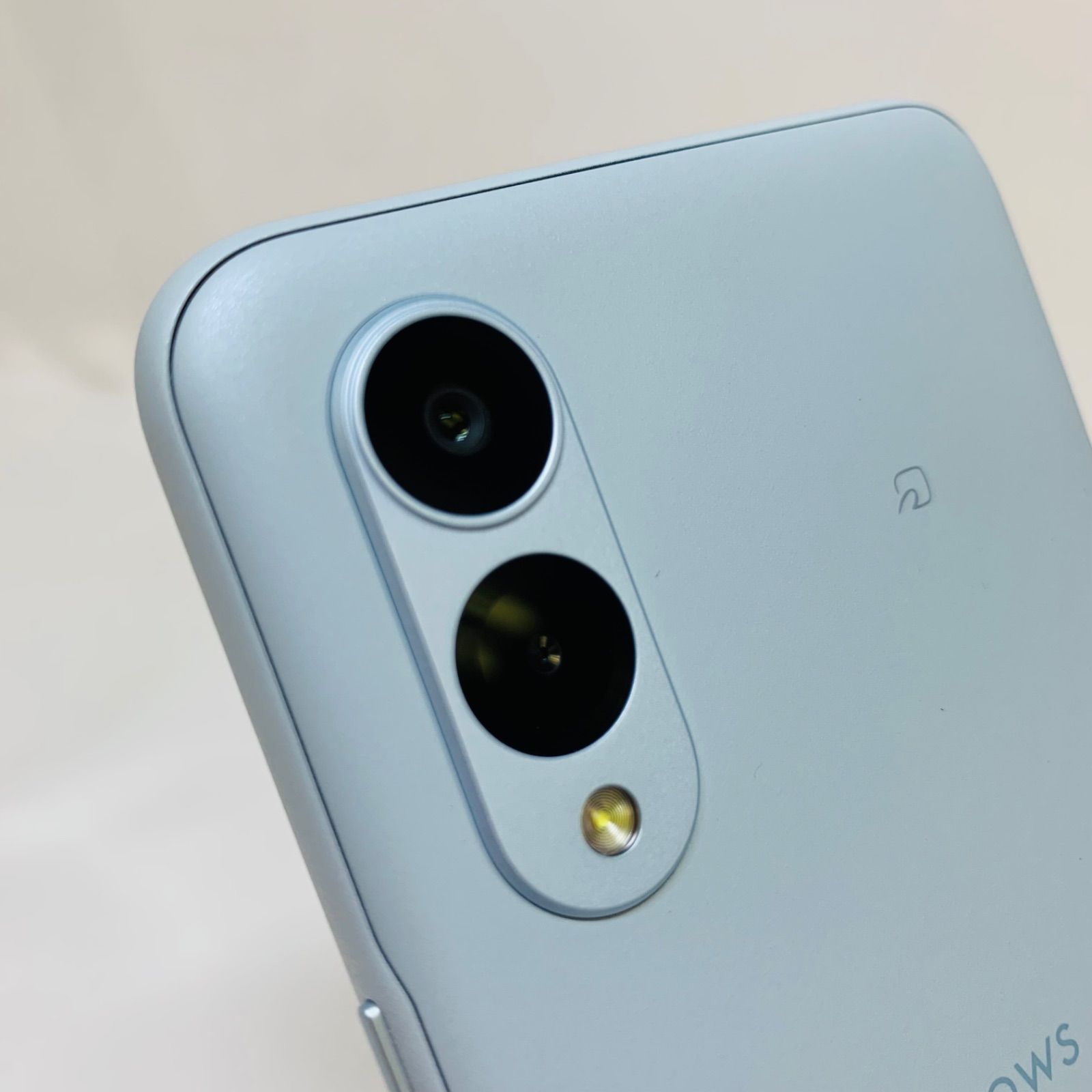 ☆【中古品】au arrows We2 64GB FCG02 ライトブルー - メルカリ