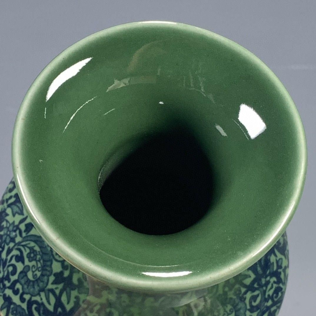 大清雍正 緑釉纏枝花盤口瓶 景徳鎮 陶磁器 装飾品 現代工芸品