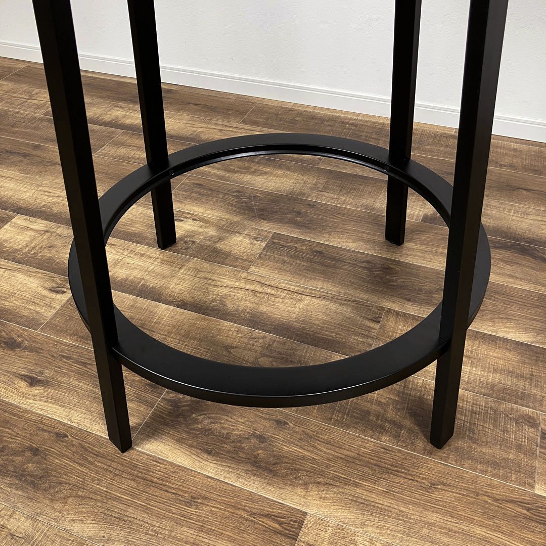 REVOLVER TABLE