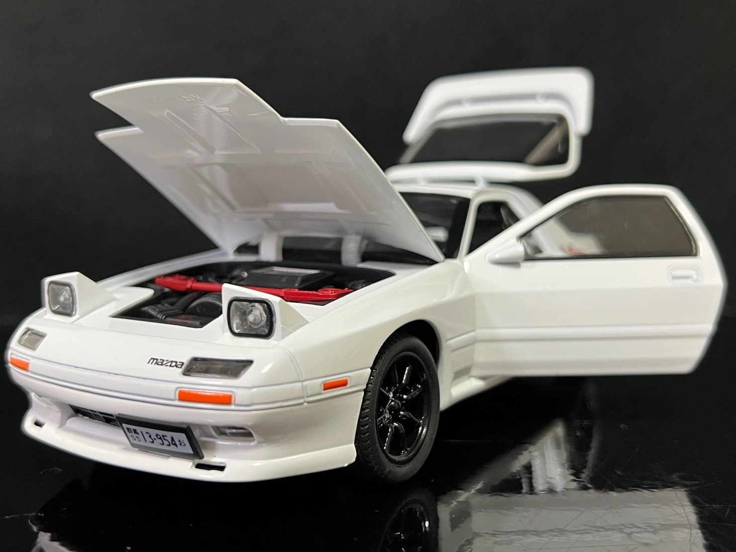 マツダ RX-7 FC mazda 1/24 ミニカー H142 ホワイト Amazon.co.jp: マツダ RX-7 FC mazda 1 32 ミニカー H158