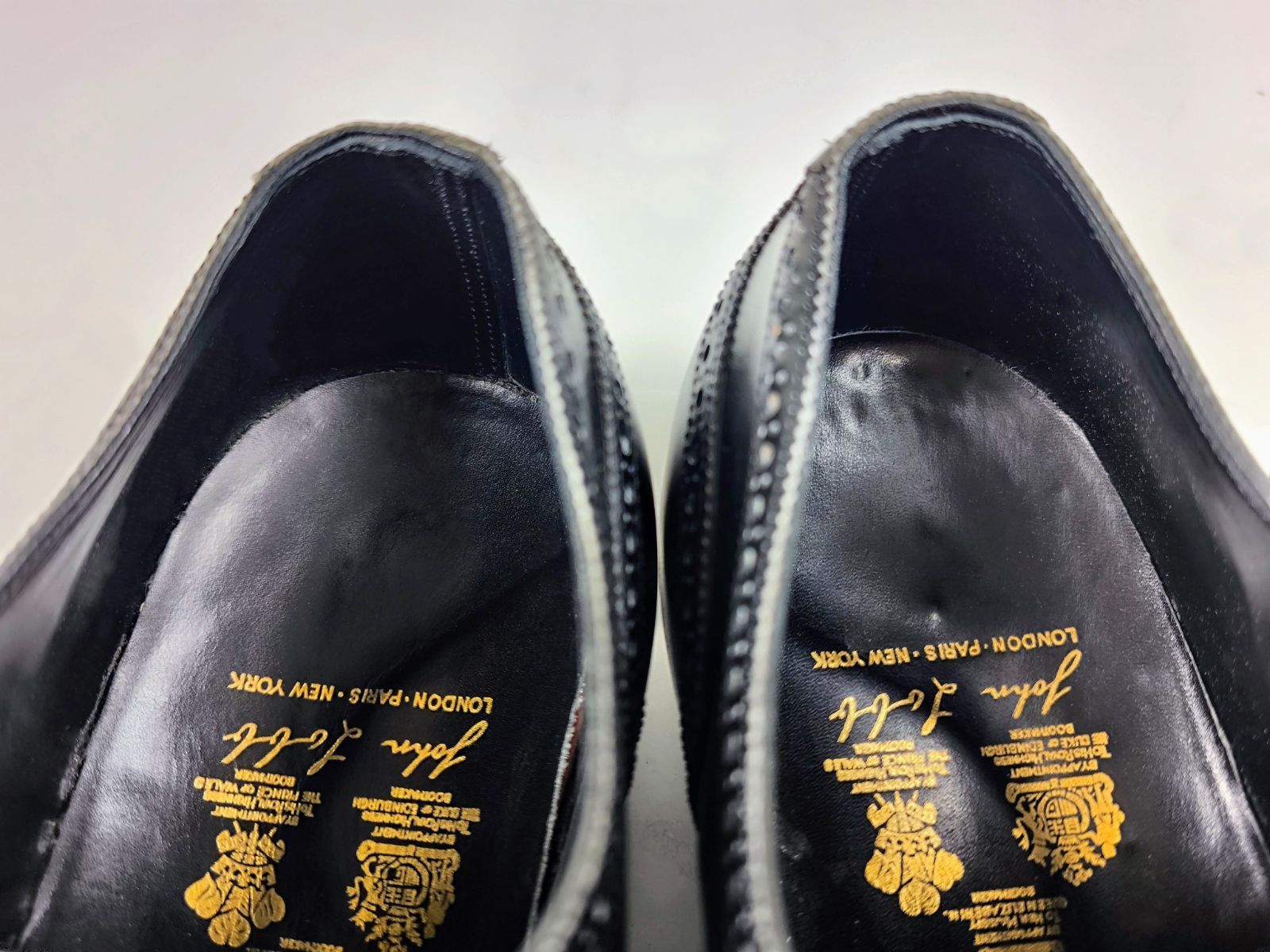 サイズ9E相当 ロイヤルワラント3つ
