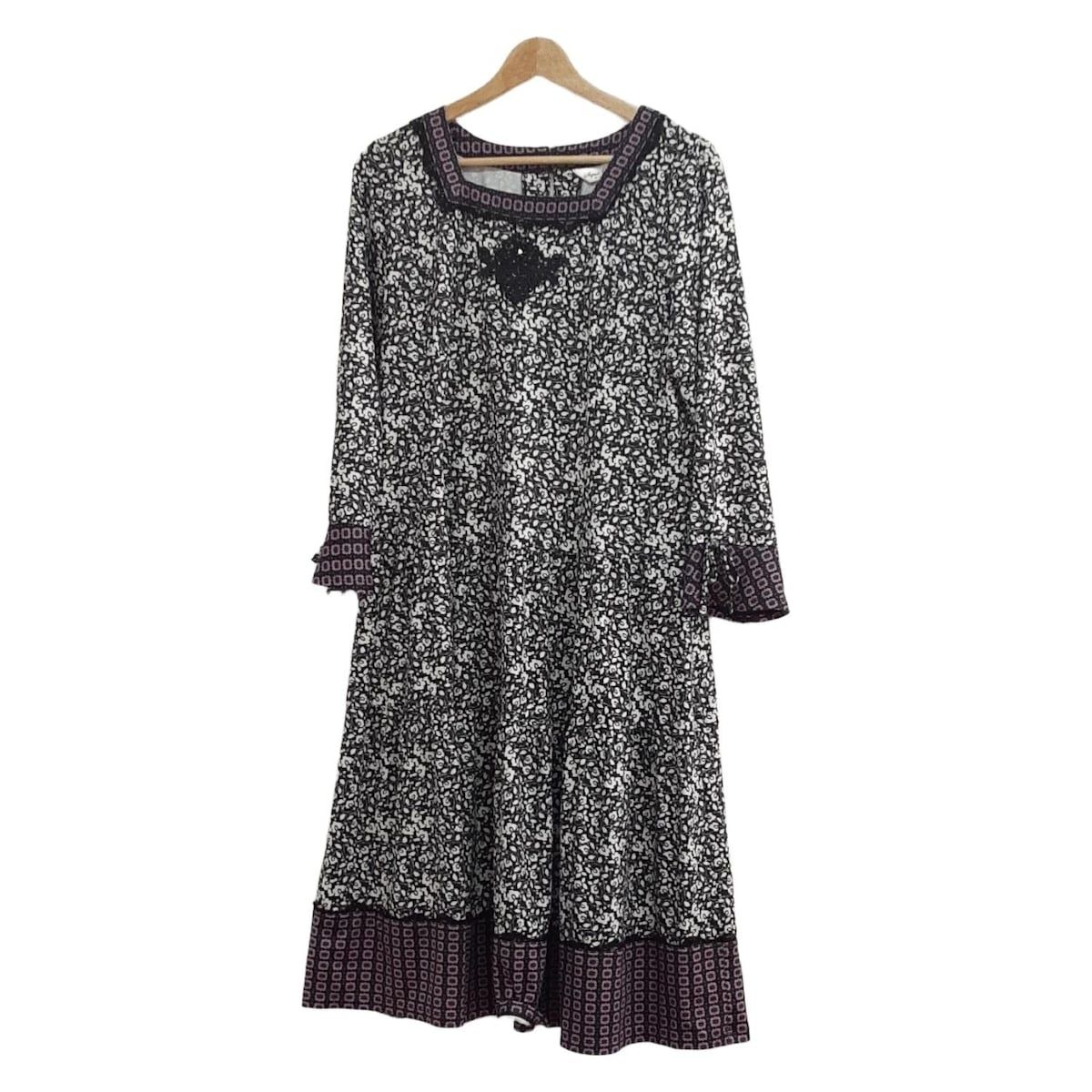☆新品 【スーパービューティー】可愛い❤️❤️ワンピース44号