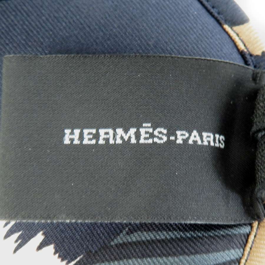<新品未使用・希少>HERMES エルメス アイマスク ポーチ付き シルク製 新品未使用・希少>HERMES エルメス アイマスク ポーチ付き