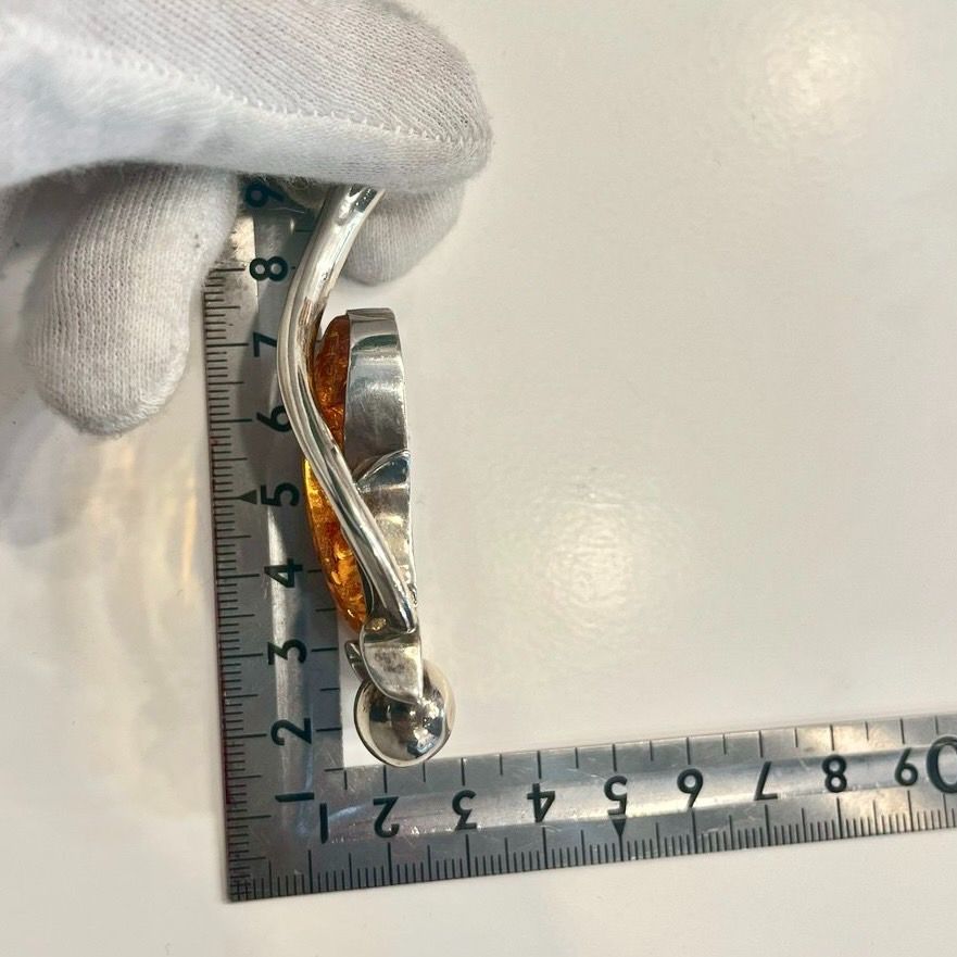 ペンダントトップ 琥珀 アンティーク シルバー925 925刻印 アンバー