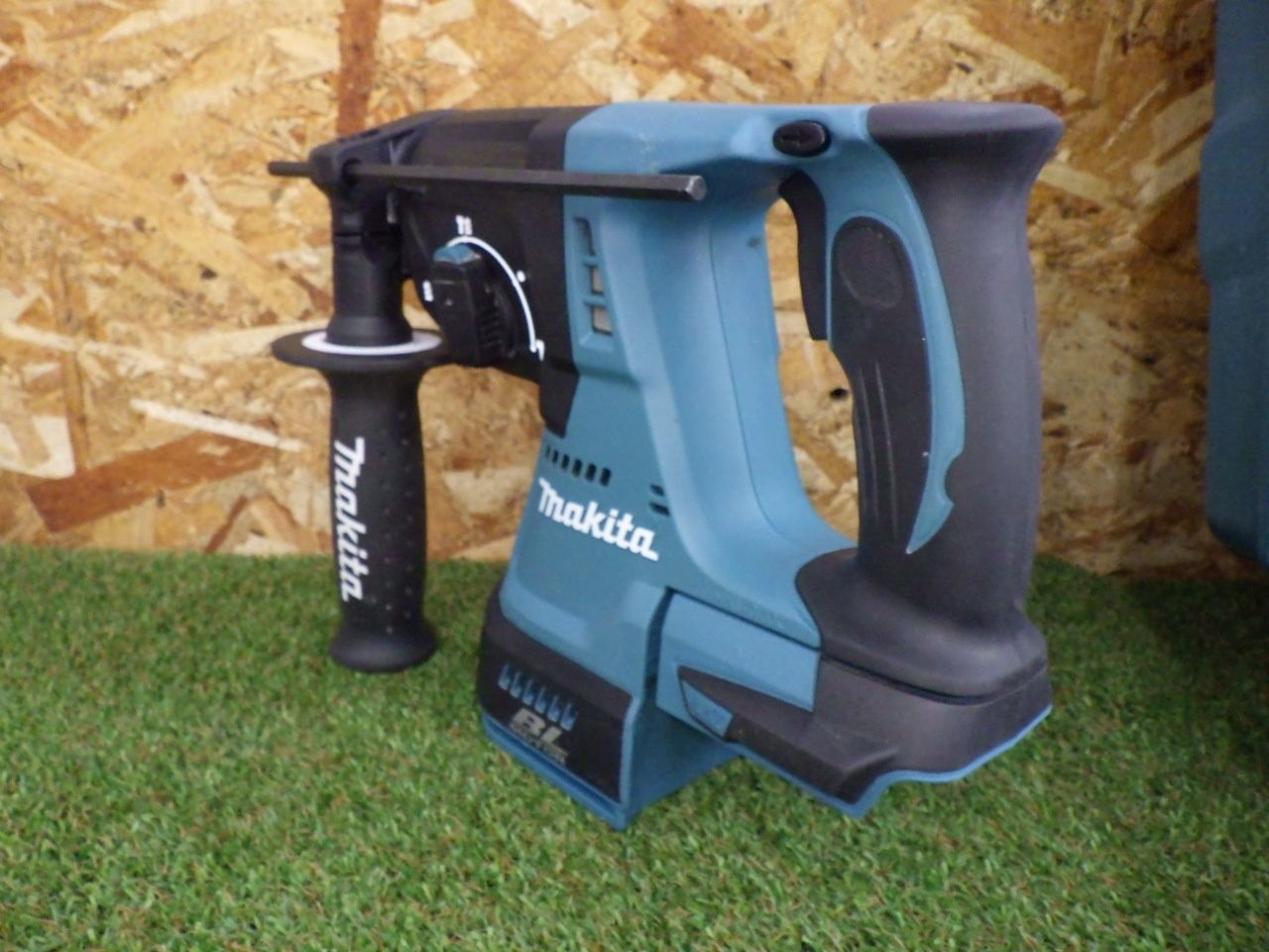 RH-6673】中古品 makita マキタ 18V 24mm 充電式ハンマドリル HR244DZK