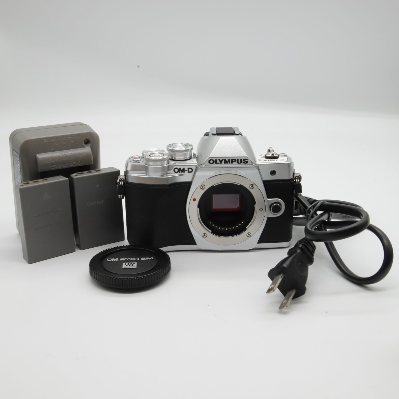 シャッター回数393回!】□ほぼ新品□ OLYMPUS OLYMPUS ミラーレス一眼カメラ OM-D E-M10 MarkIII ボディー シルバー  - メルカリ