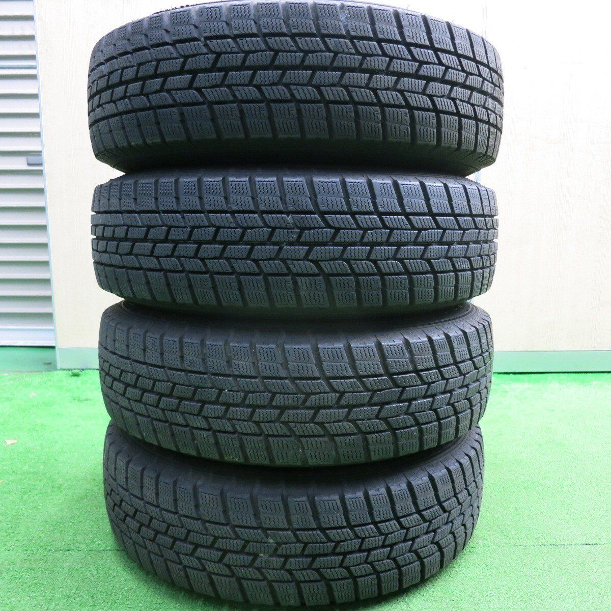 グッドイヤー バリ溝！8.5分スタッドレス 165/70R14 グッドイヤー
