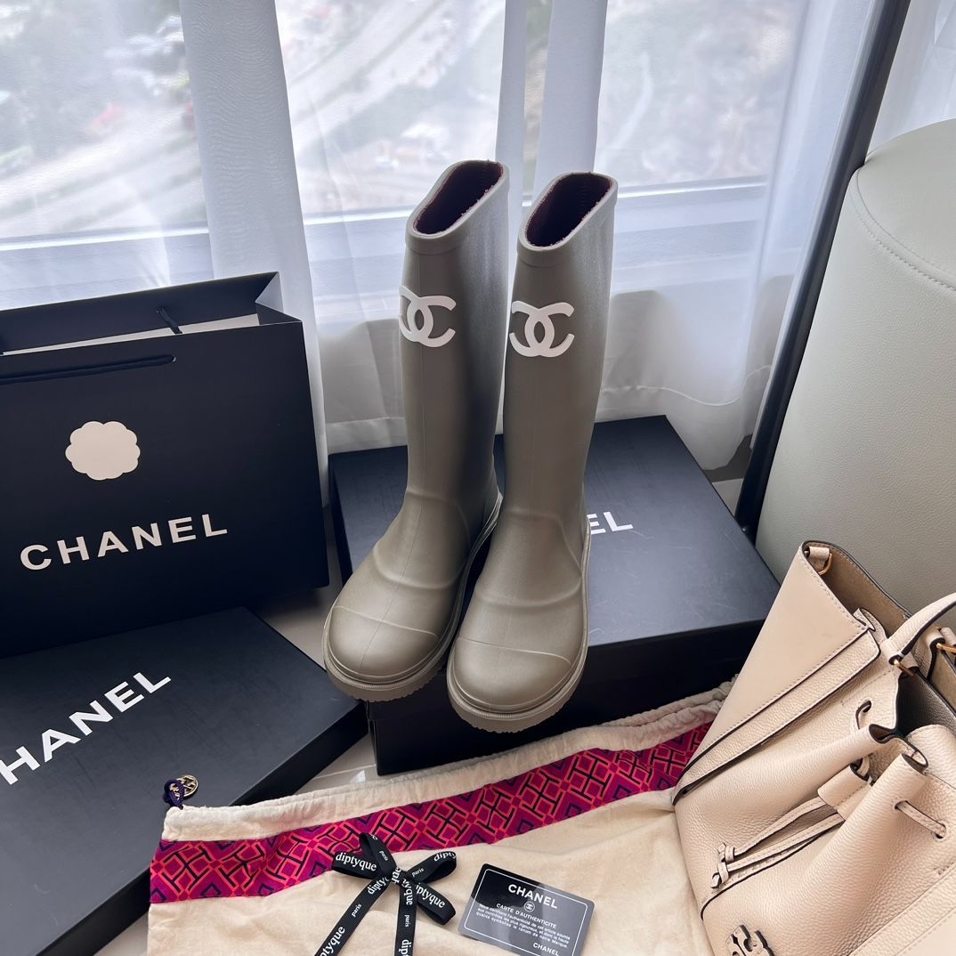 未使用 CHANEL レインブーツ ブーツ シャネル 長靴 シューズ 専用でお 