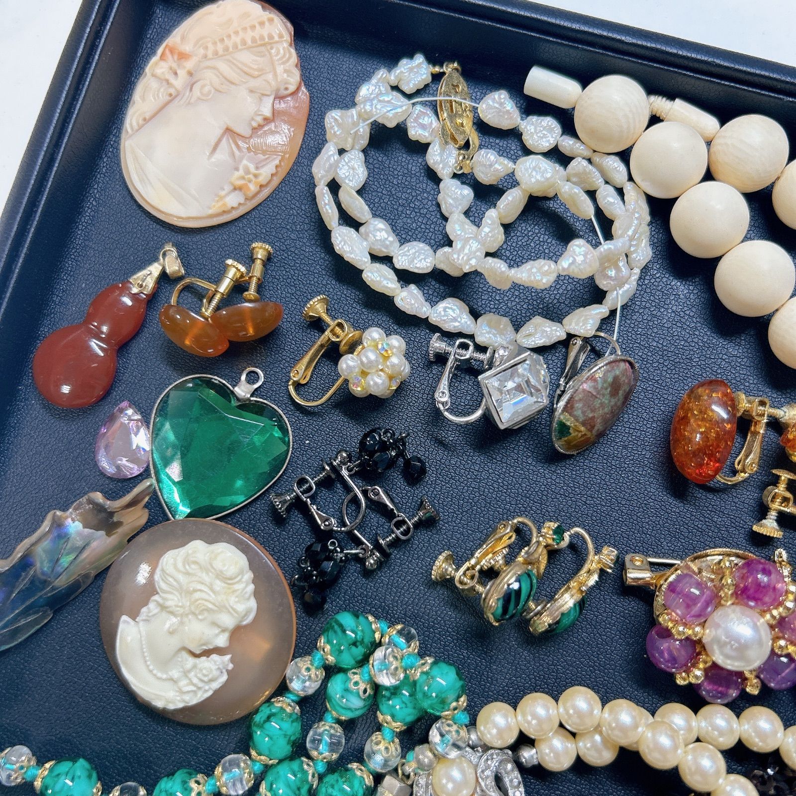 レディースイミテーションアクセサリーまとめ売り 金メッキでも高く