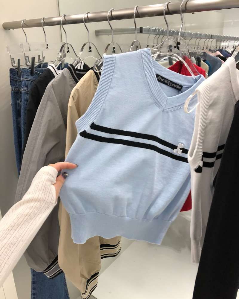 Rest&recreation ニット タンクトップ シンプル ショート丈 Rest&recreation ニット タンクトップ シンプル ショート丈