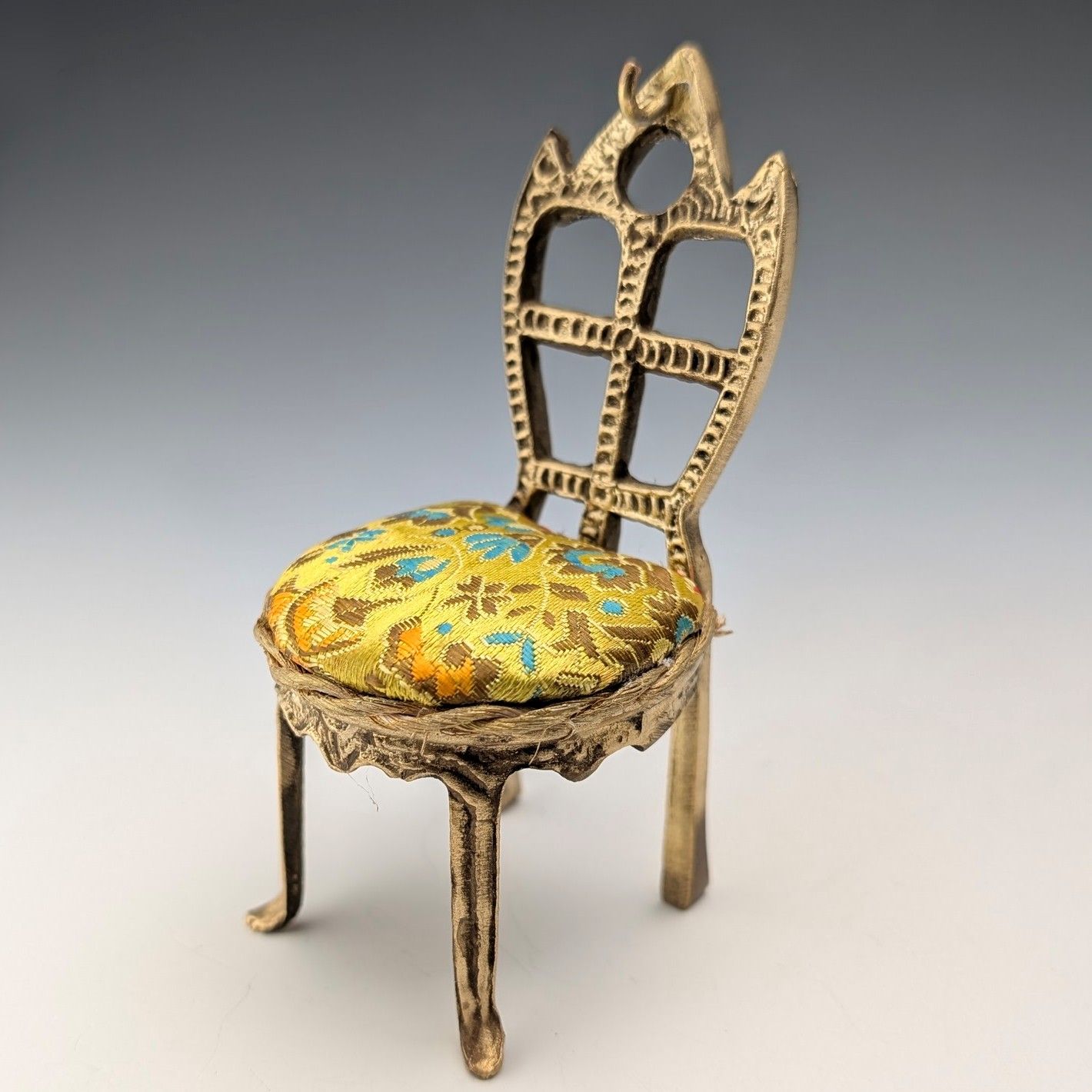 1920年代 アンティーク 真鍮製 椅子型 懐中​時計ホルダー レッドベロア