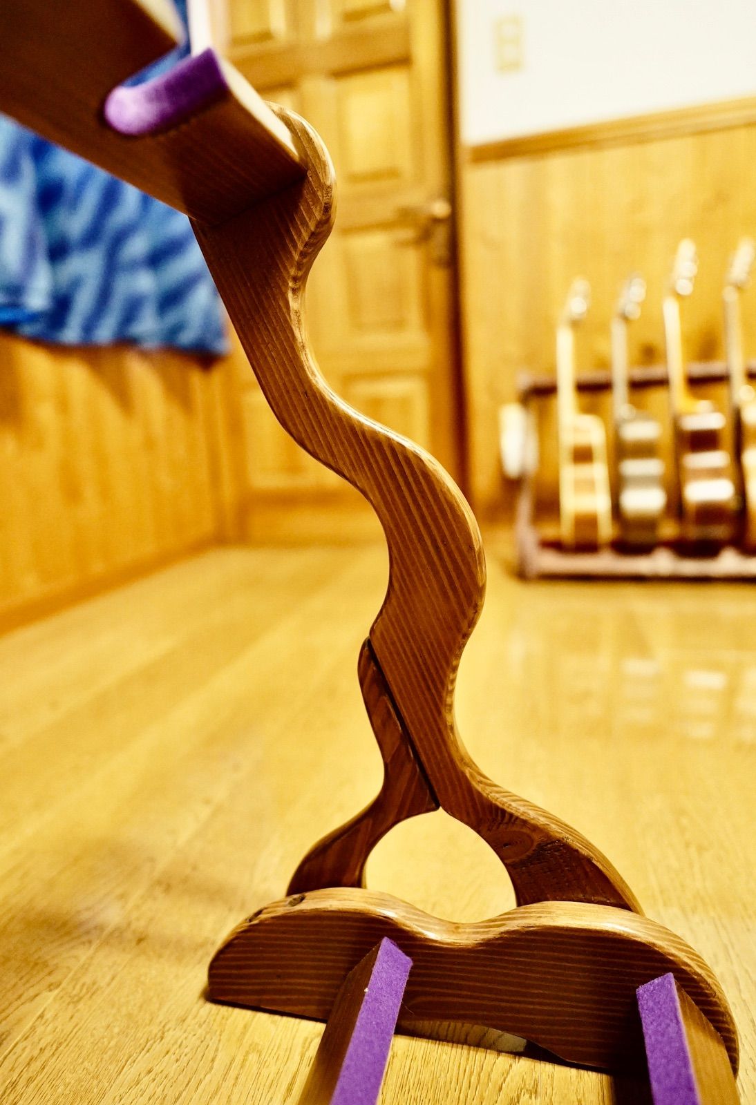 ヴィオラスタンド ニス仕上げ