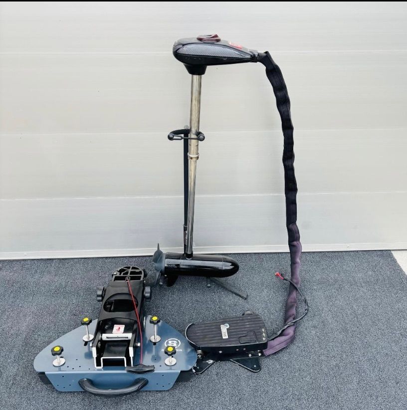 モータガイドツアーTR82 24V バウデッキ ショートマウントセット